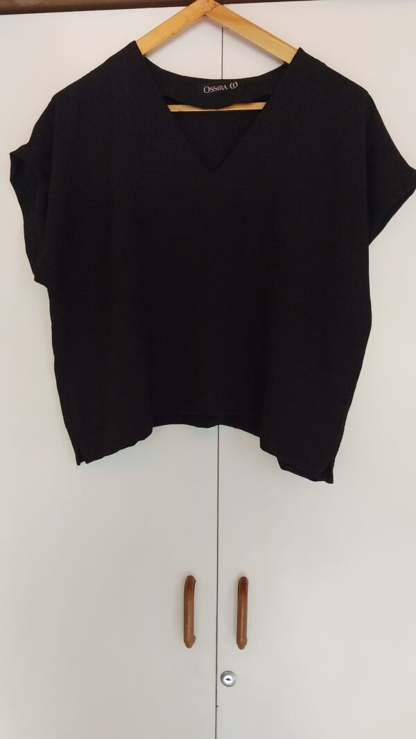 Blusa V - Image 2